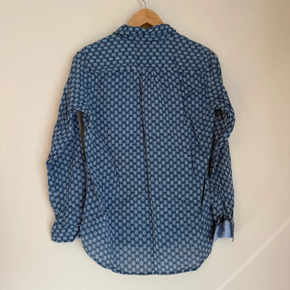 Eddie Bauer Women’s Lightweight Button Down Long sleeve Shirt Blue Size Medium - Picture 5 of 7